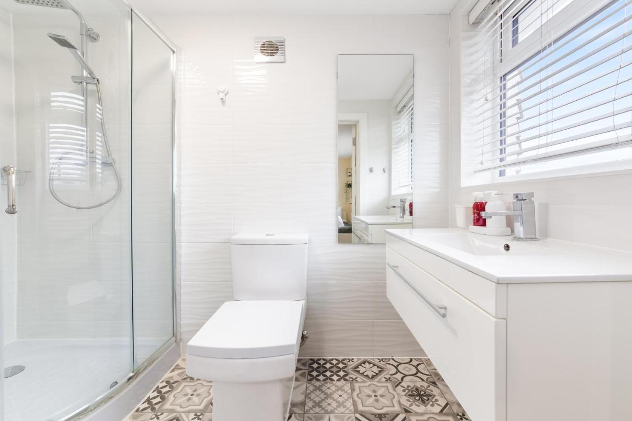 Twickenham Homes アイルワース エクステリア 写真