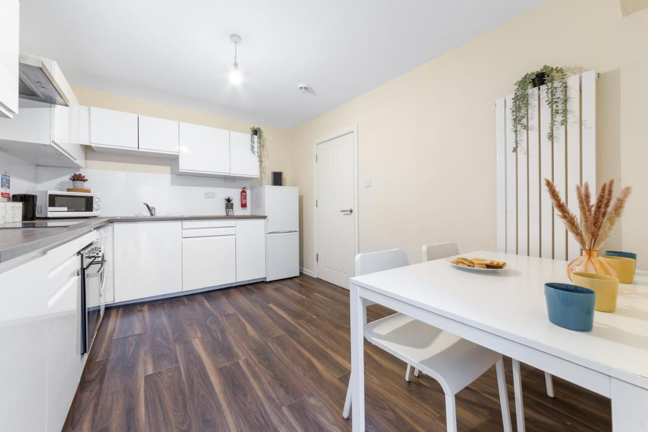 Twickenham Homes アイルワース エクステリア 写真