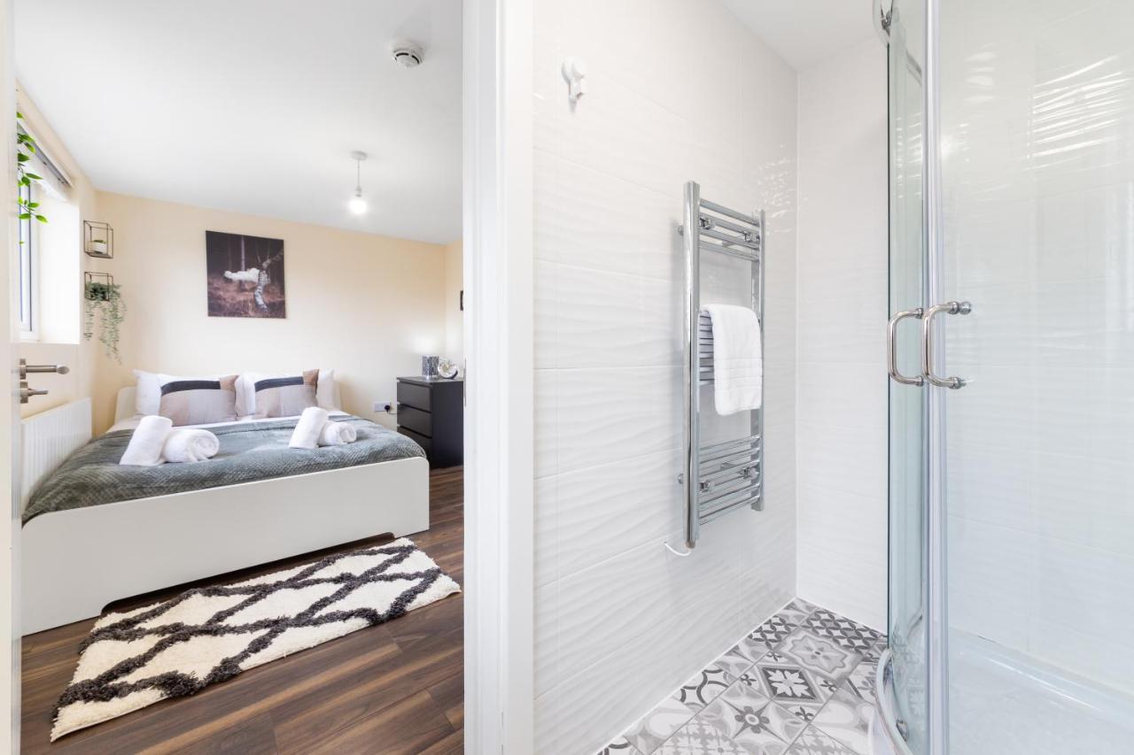 Twickenham Homes アイルワース エクステリア 写真